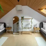 Cozy * Worms