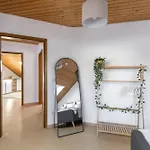 Apartment Cozy Worms